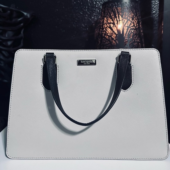 Kate Spade purse with crossbody attachment - Picture 4 of 5